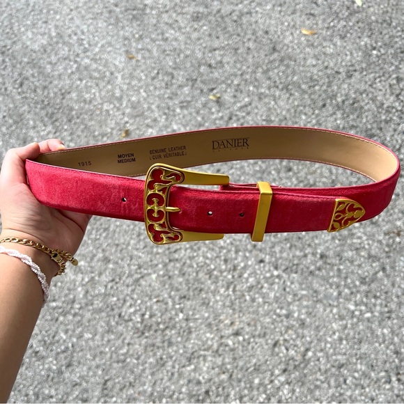 Danier Belt - Picture 6 of 6